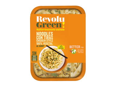 Noodles com Tiras Vegetais e Molho de Caril